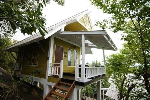 โคโคฮัทบีช รีสอร์ต แอนด์ สปา (Cocohut Beach Resort)1