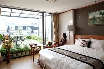 Silver Boutique Hotel1
