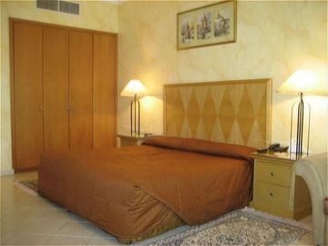 Ramee Hotel Apartment Dubai3