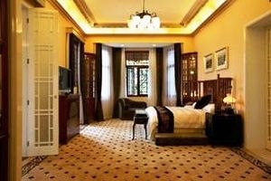 Mansion Hotel1