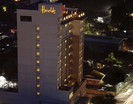 Harolds Hotel0