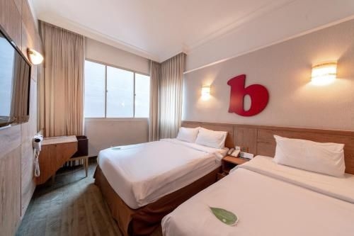 โรงแรมเบนคูเลน (Hotel Bencoolen)1