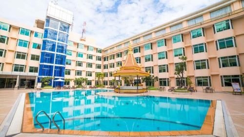 Phnom Penh Hotel2