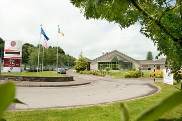 Commons Inn0