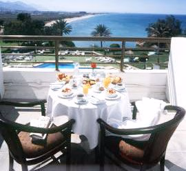 CROWNE PLAZA3