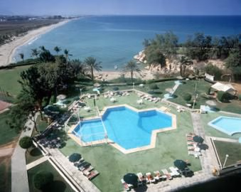 CROWNE PLAZA4