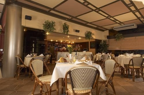 Roosevelt Hotel and Suites4