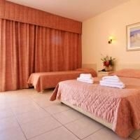 Lavris Hotel Bungalows4