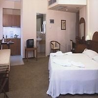 Alexandra Hotel2