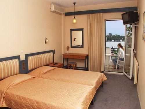 Astron Hotel3