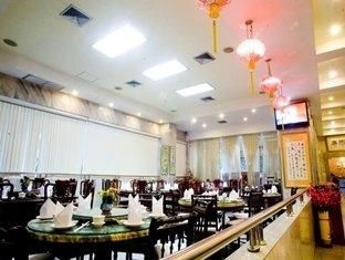 จอลลี่สวีท แอนด์ สปา (Jolly Suite & Spa)1