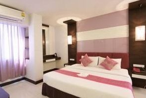 โรงแรมโคซี่ อินน์ (Cozi Inn Hotel)0