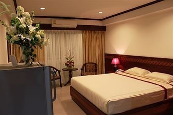 โรงแรมไมลอฟต์ สาทร (Miloft Sathorn hotel)3