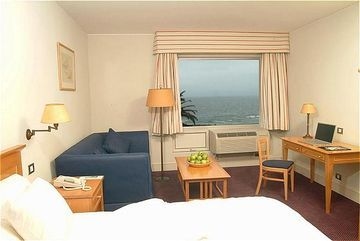 RADISSON4