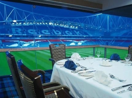 De Vere Whites2