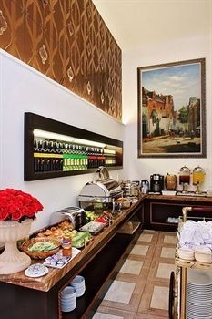 A&EM Corp - Royal Palace Hotel3