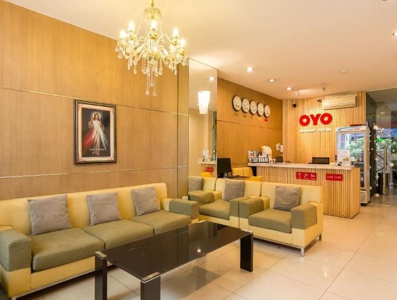 ฮอลิเดย์ โฮเต็ล (OYO 112 Holiday Hotel)0