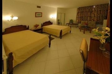Algar Apartments3