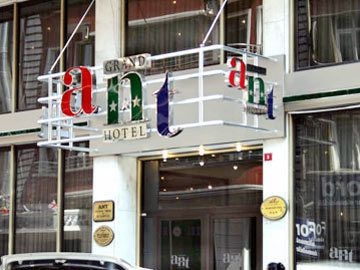 Grand Ant Hotel0