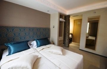 Pera Tulip Hotel1