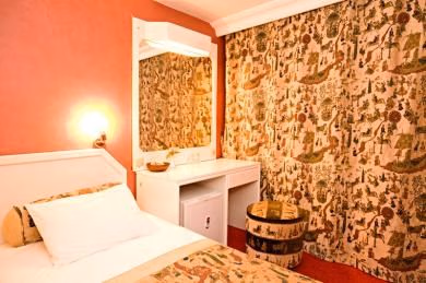 Hotel Santa Pera4