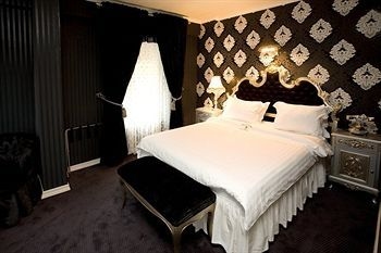 Amisos Hotel1