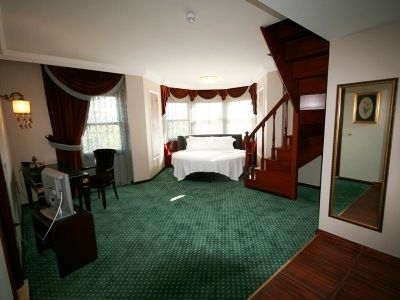 Chatto Residence1