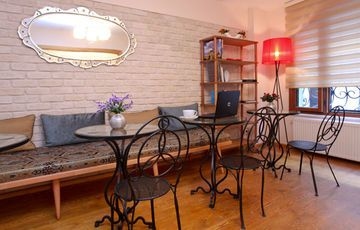 Three Apples Suites1