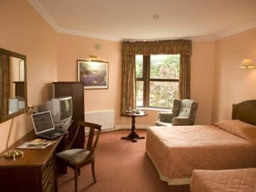 ORANMORE LODGE4