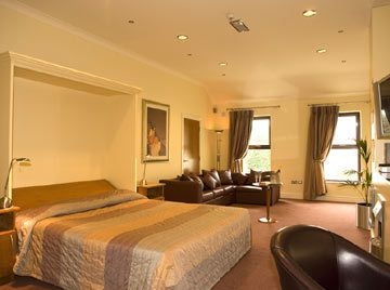 ORANMORE LODGE3
