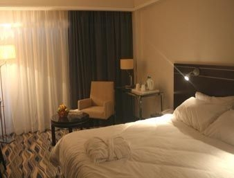 RAMADA HOTEL AND SUITES AMMAN2