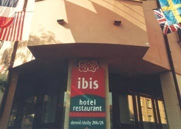 Ibis Karlin0