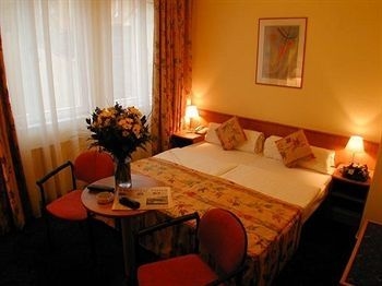 Andante Hotel1