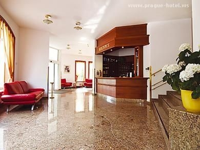Hotel Avion0