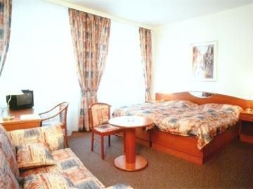 Axa Hotel0