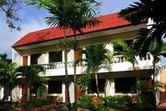คลับ โคโคนัท รีสอร์ท (Club Coconut Resort)0