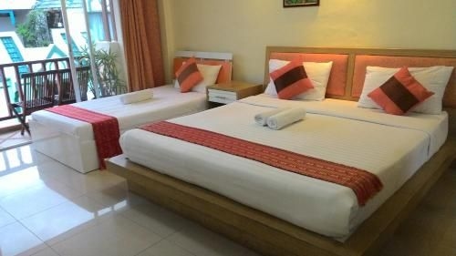 โรงแรมออเรนจ์ (Orange Hotel)3