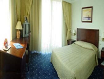 Ramada Majestic Bucharest Hotel2