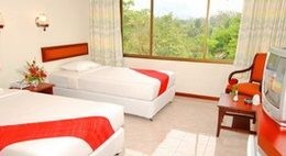 โรงแรมผาตาดวัลเล่ย์ (Phatad Valley Hotel)1