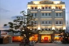 Gold Coast Hotel0