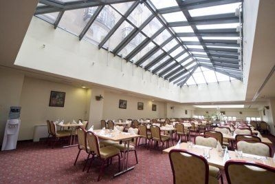 Golden Park Hotel1