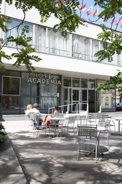 ACADEMIA0