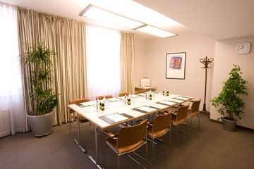 Holiday Inn City1