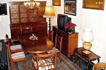 Hotel Carina1