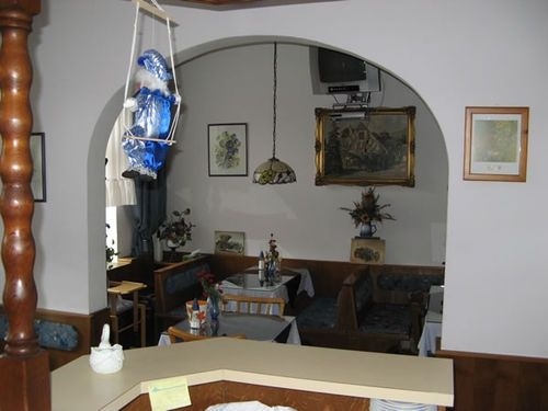 RUSTLER HOTEL1