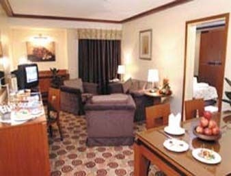 Ramada Hotel Bahrain2