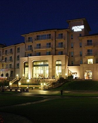 Adonis Hotel0