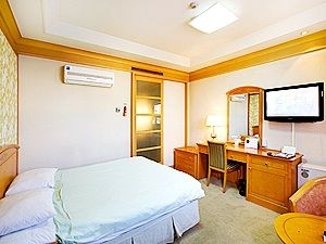 Savoy Tourist Hotel4