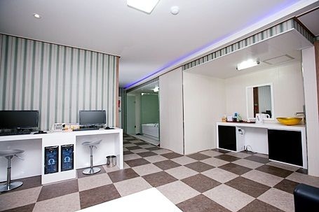 Camellia Hotel1