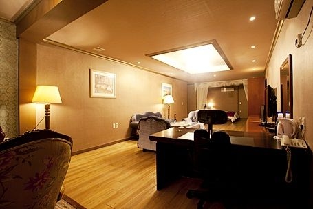 B&Beach Tourist Hotel1